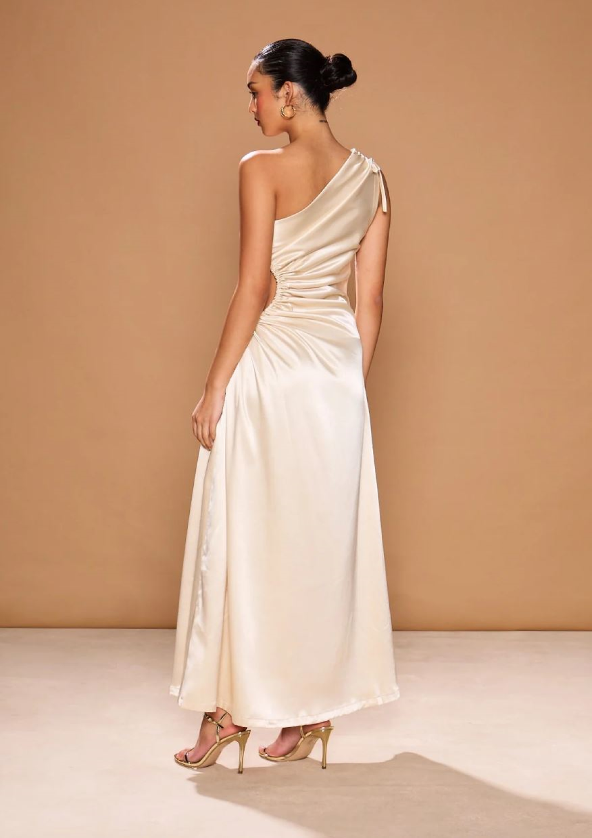 Nour Ocean Pearl Dress
